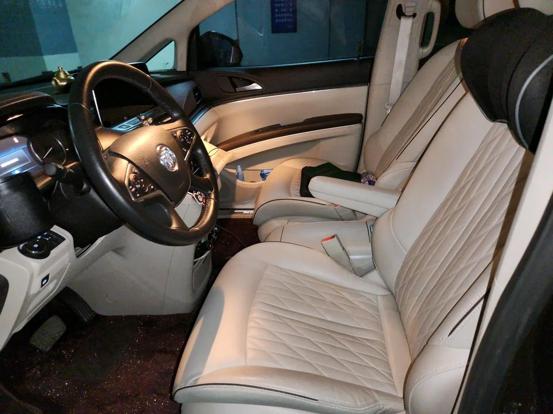 2022 BUICK GL8 thumbnail 2