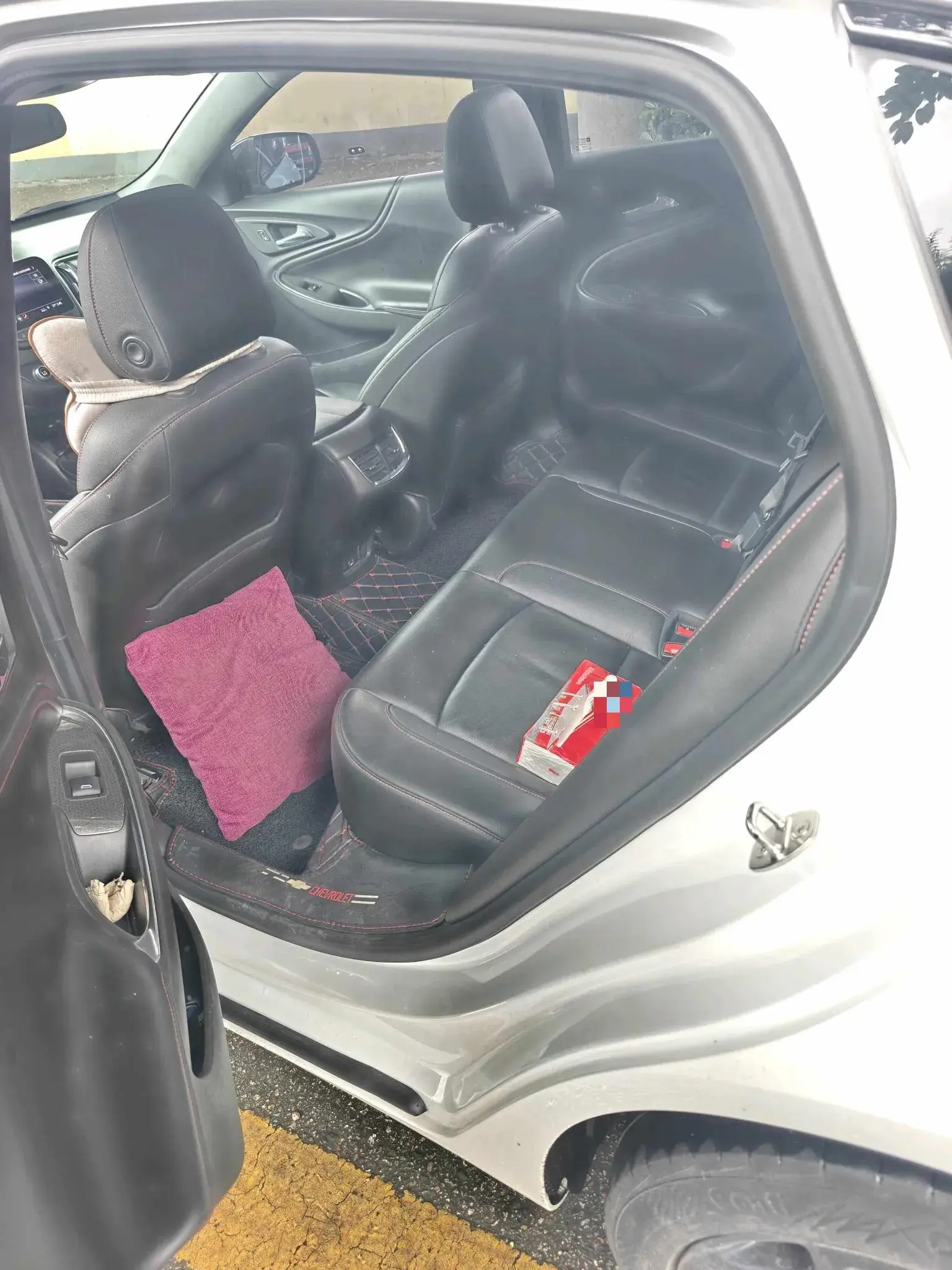 2019 CHEVROLET MALIBU thumbnail 4