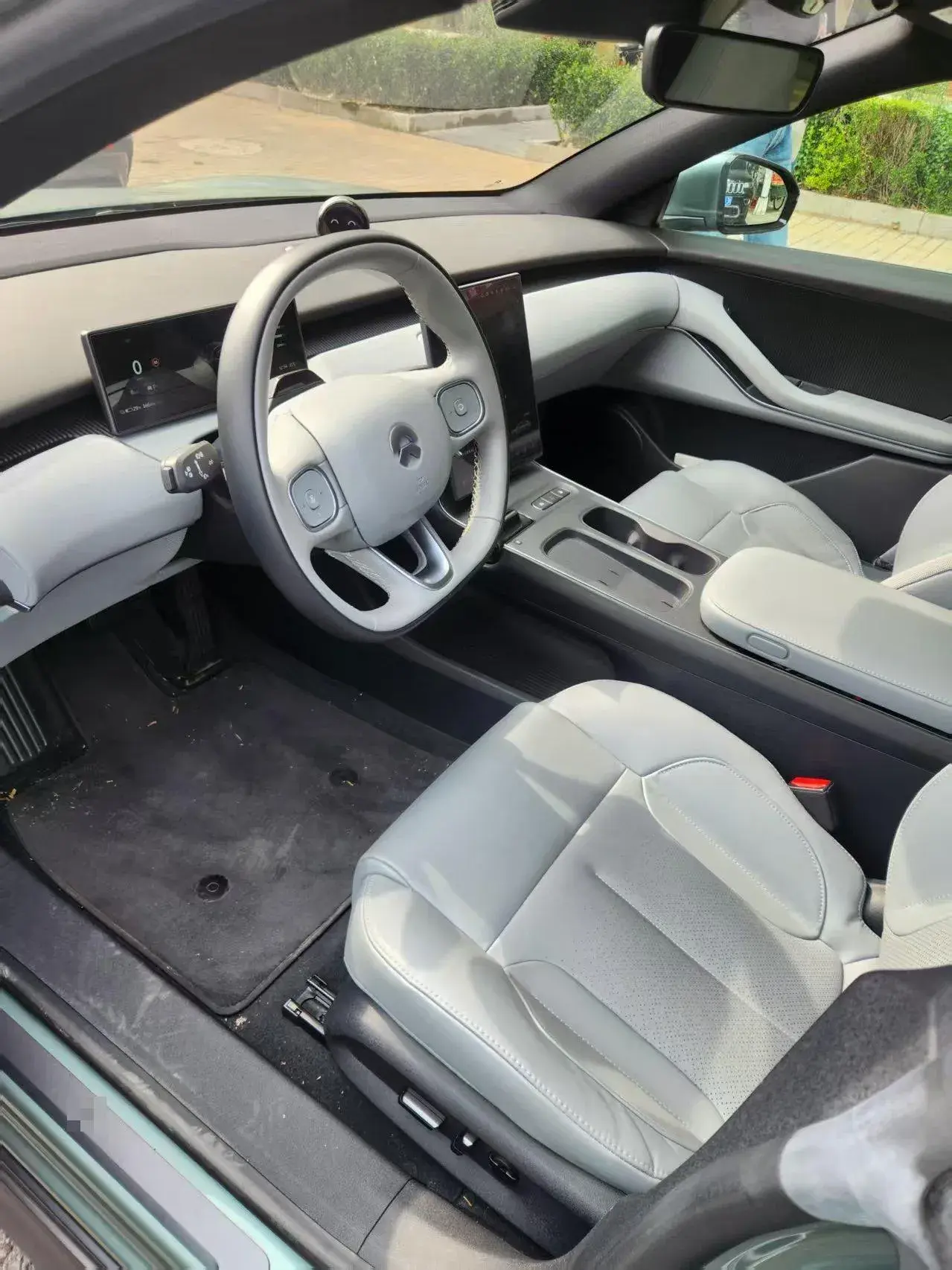 2022 NIO ET5 thumbnail 2