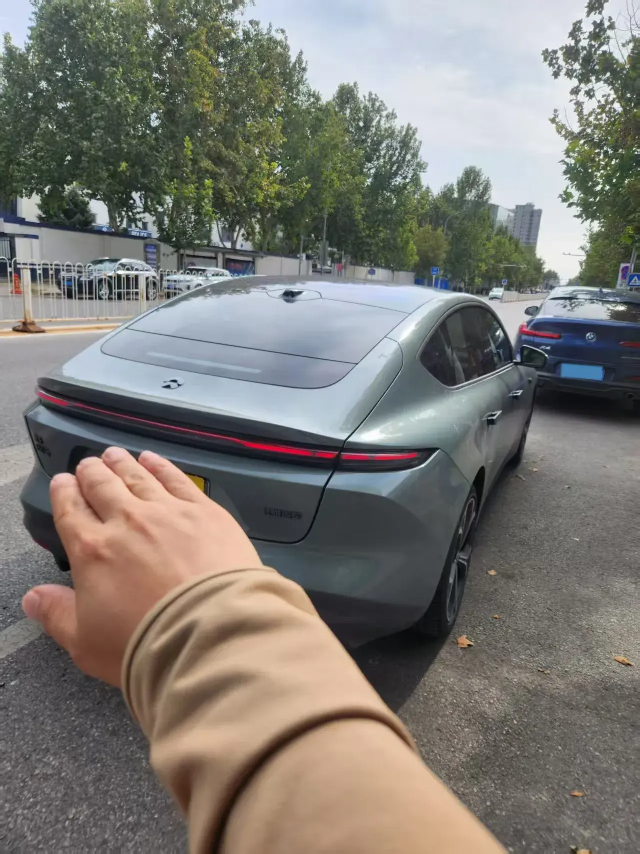 2022 NIO ET5 thumbnail 4