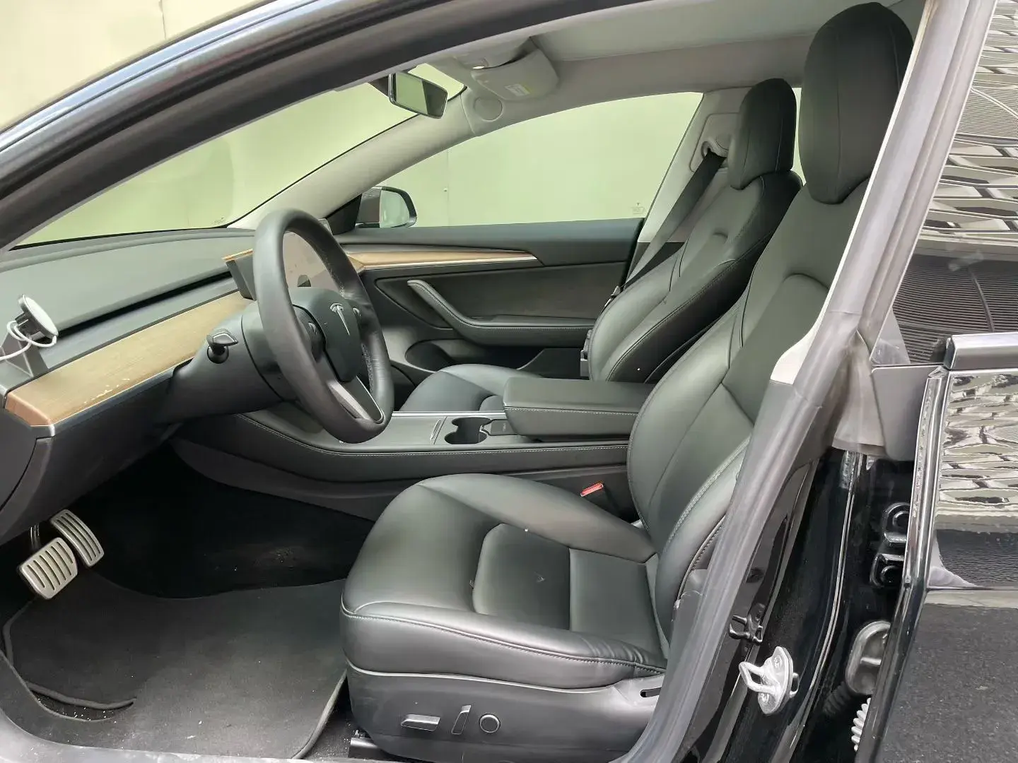 2021 TESLA MODEL thumbnail 2