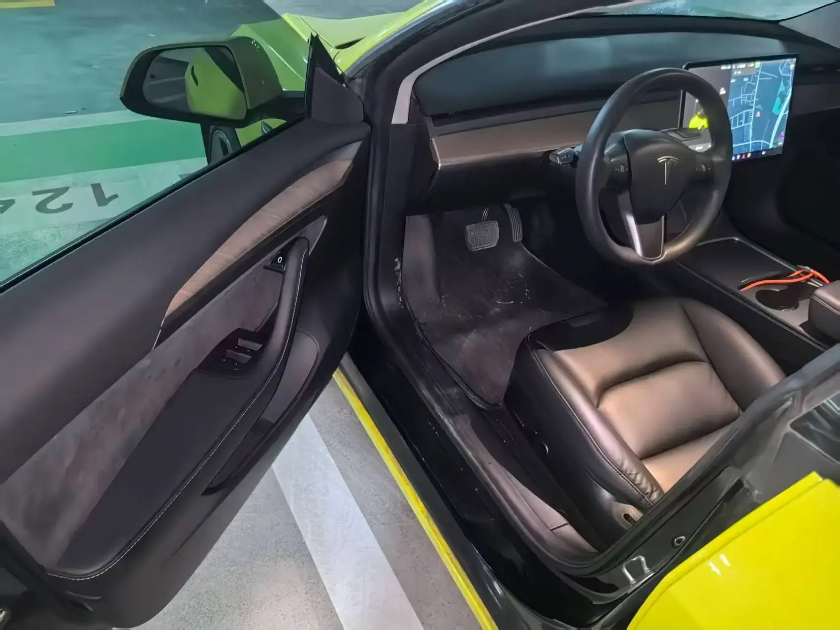 2021 TESLA MODEL thumbnail 4