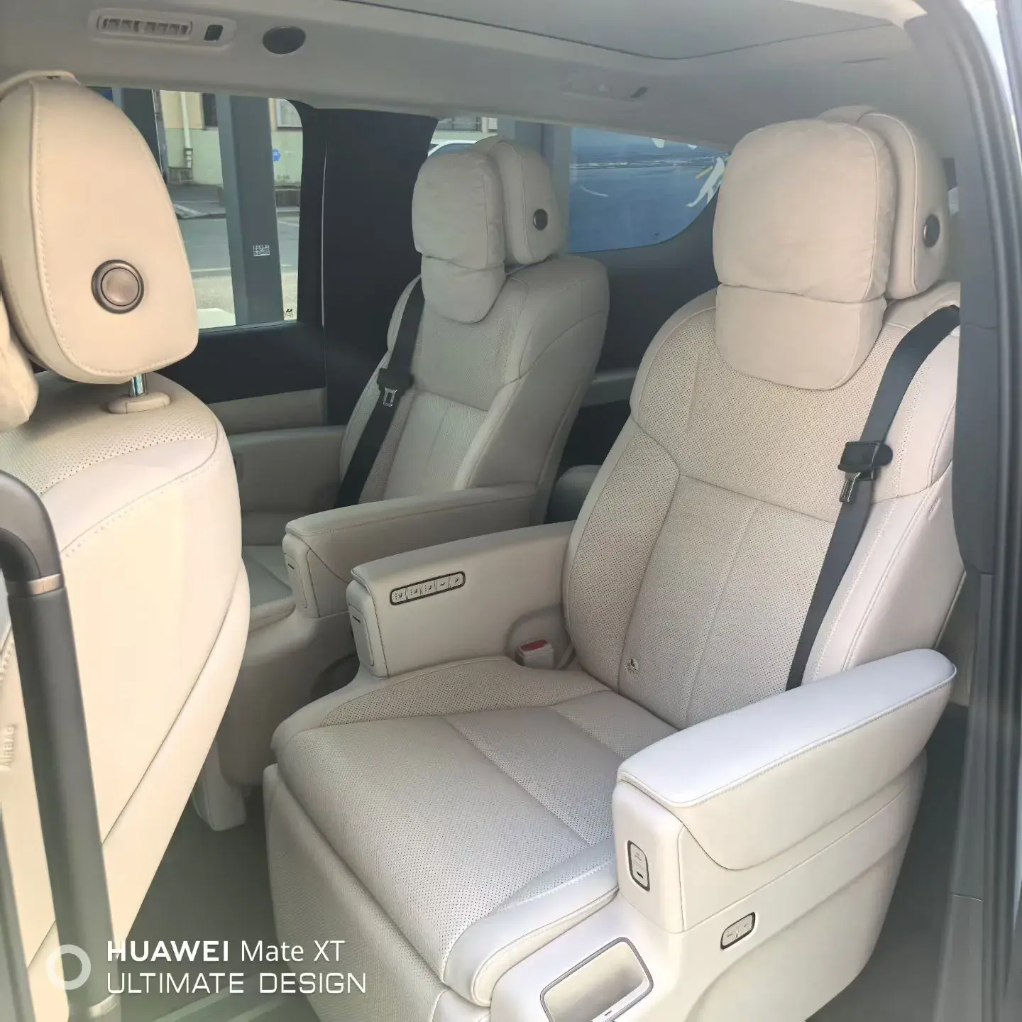 2025 LI MEGA thumbnail 3