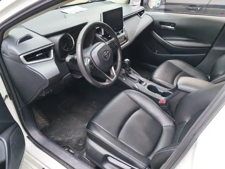 2019 TOYOTA COROLLA thumbnail 2