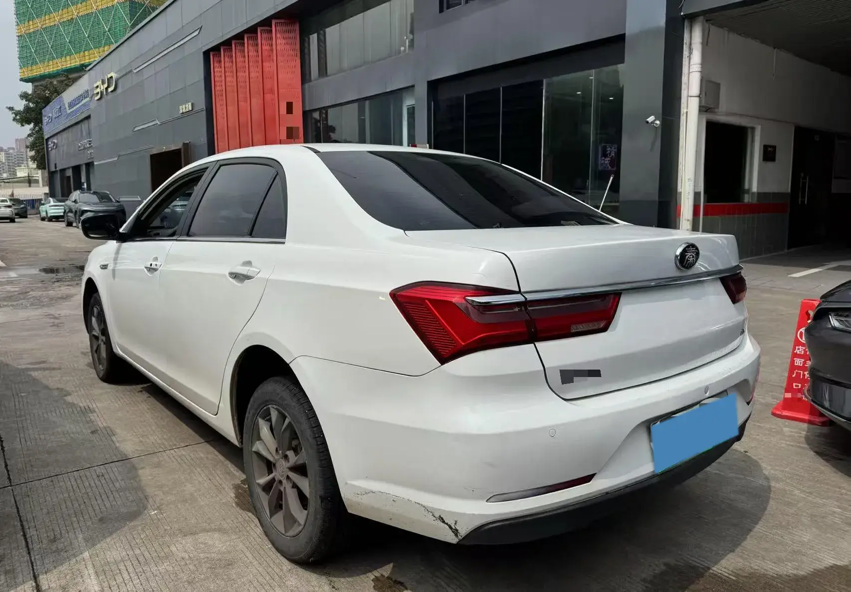 2021 BYD QIN thumbnail 4