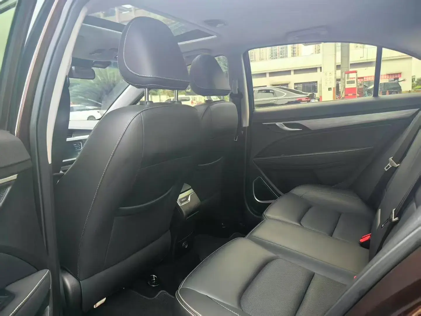 2019 GEELY EMGRAND thumbnail 4