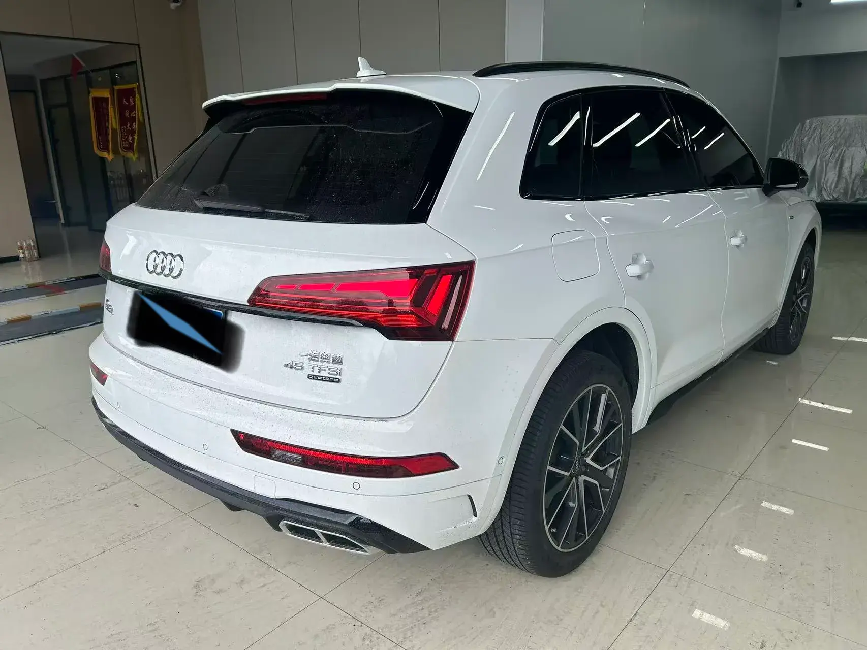 2023 AUDI Q5L thumbnail 4