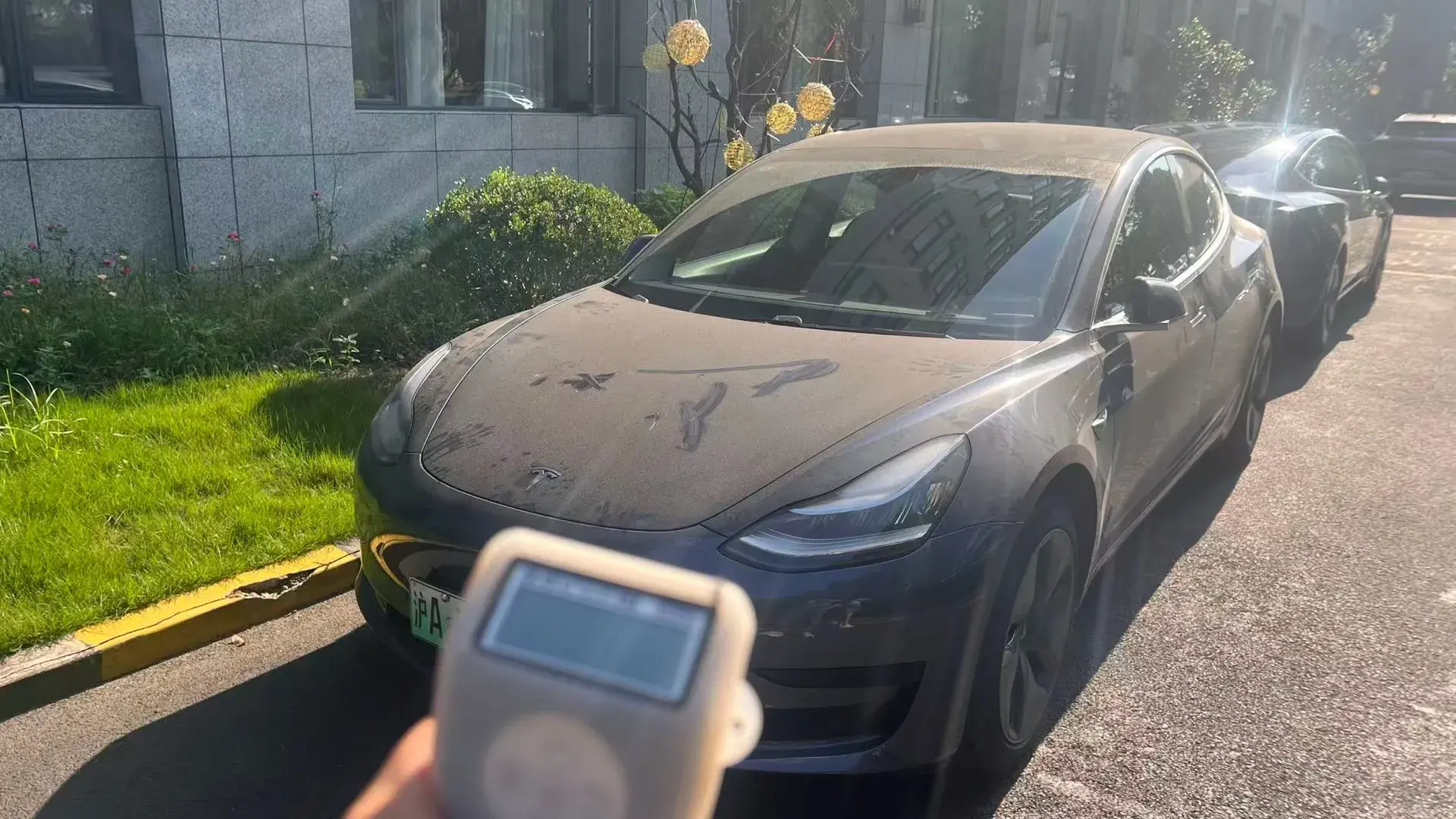 2019 TESLA MODEL view 1