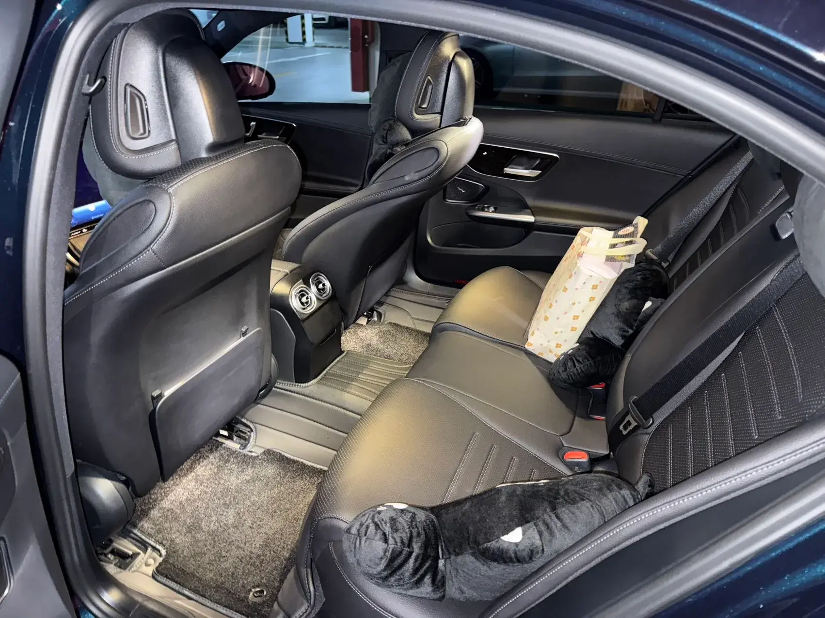 2023 MERCEDES-BENZ C thumbnail 4