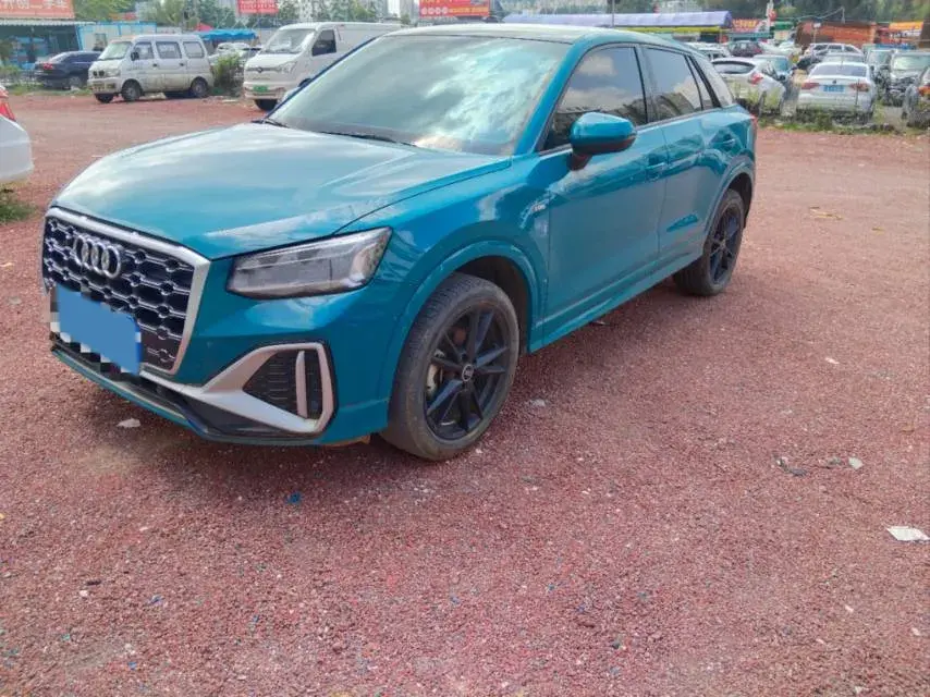 2022 AUDI Q2L view 1