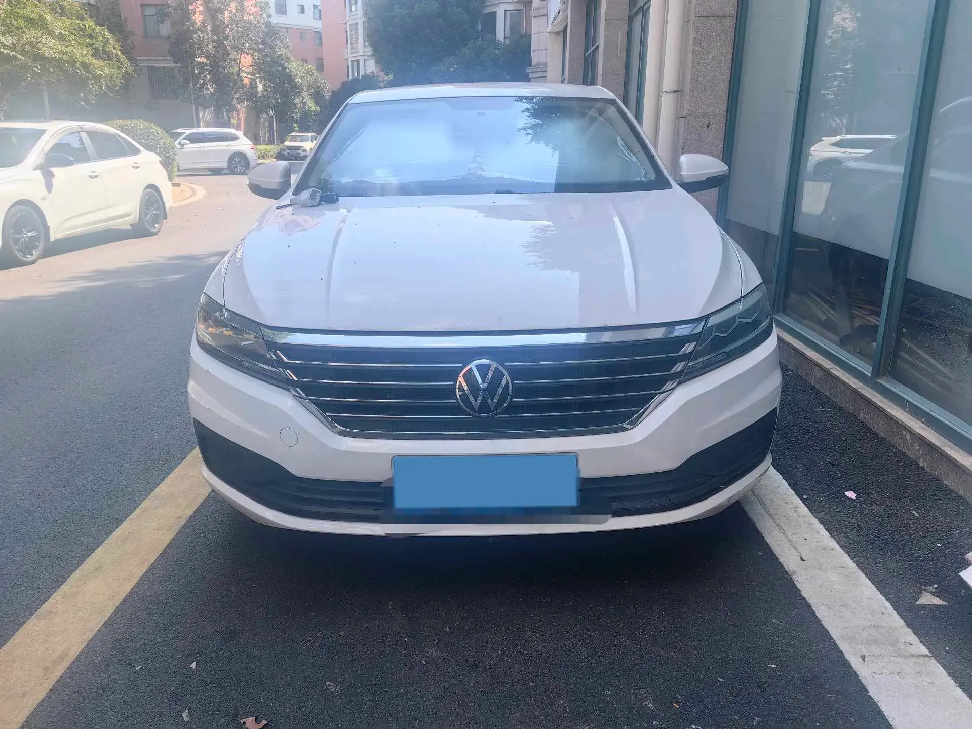 2021 VOLKSWAGEN LAVIDA thumbnail 2