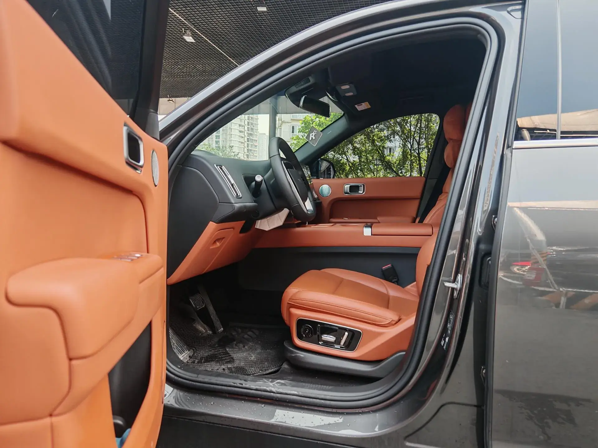 2023 LI L7 thumbnail 4