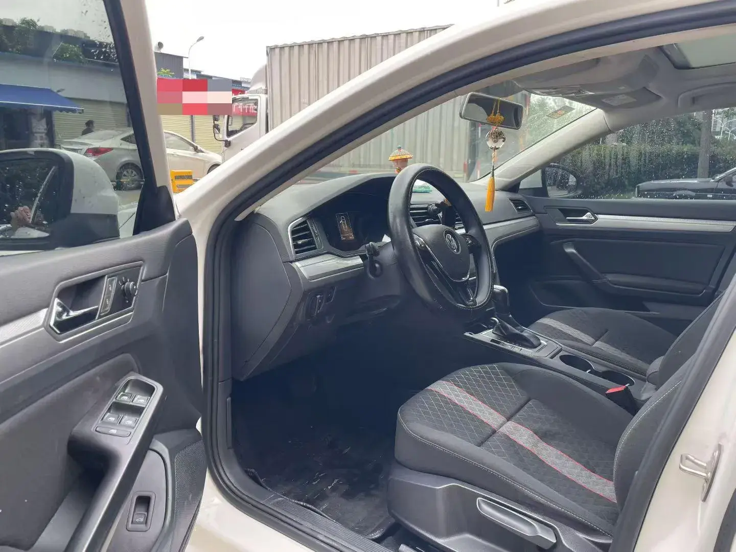 2019 VOLKSWAGEN LAMANDO thumbnail 3