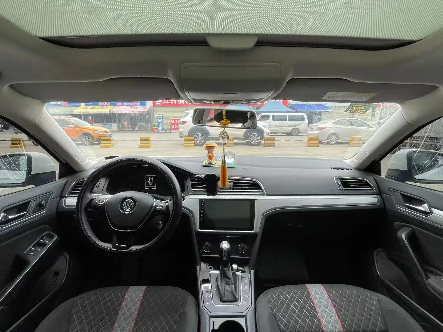 2019 VOLKSWAGEN LAMANDO thumbnail 4