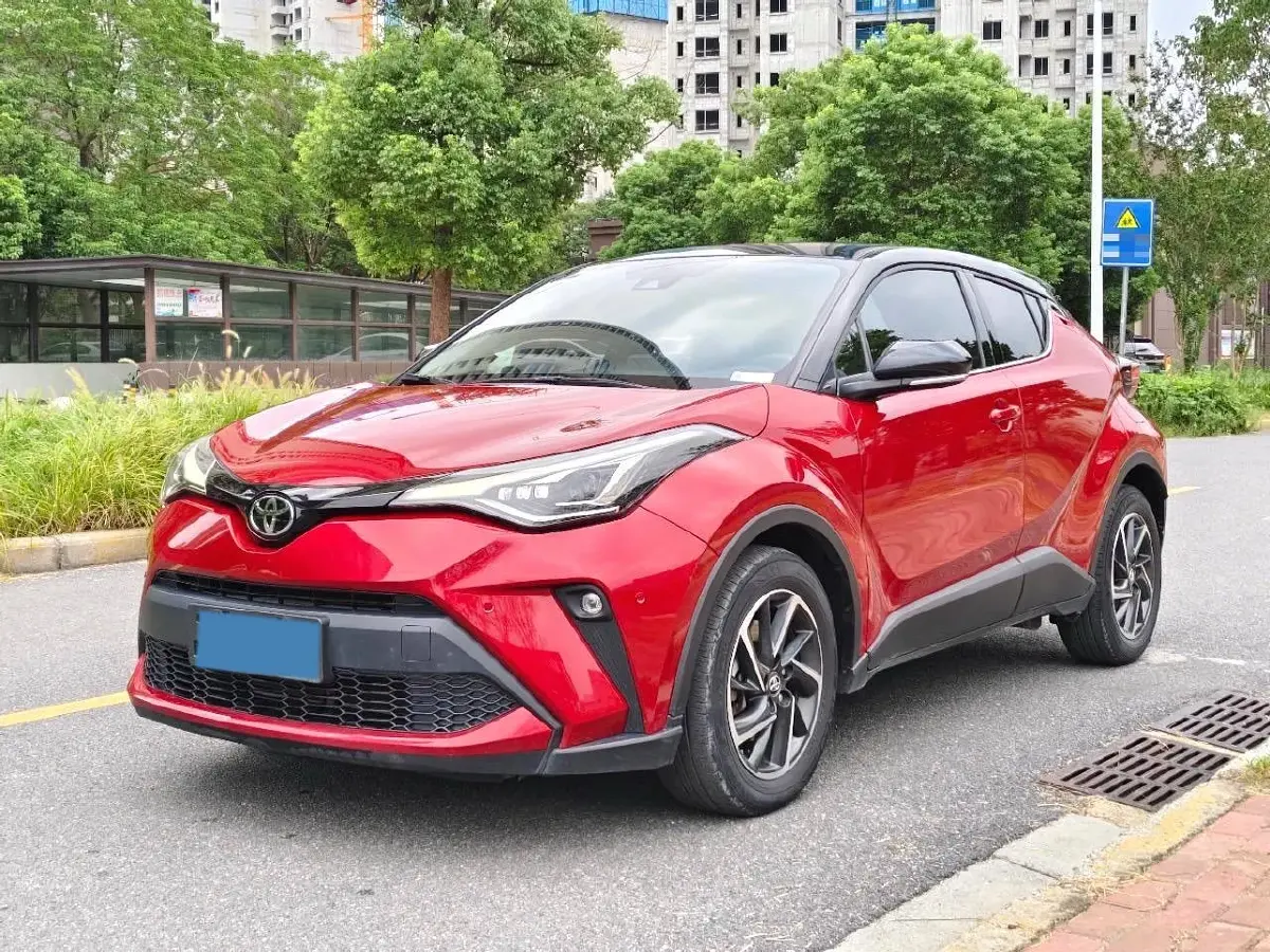 2021 Toyota C-HR 2.0L 171HP L4 CVT