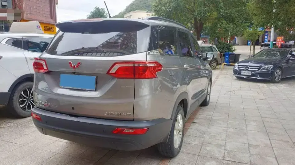 2018 WULING HONGGUANG thumbnail 4