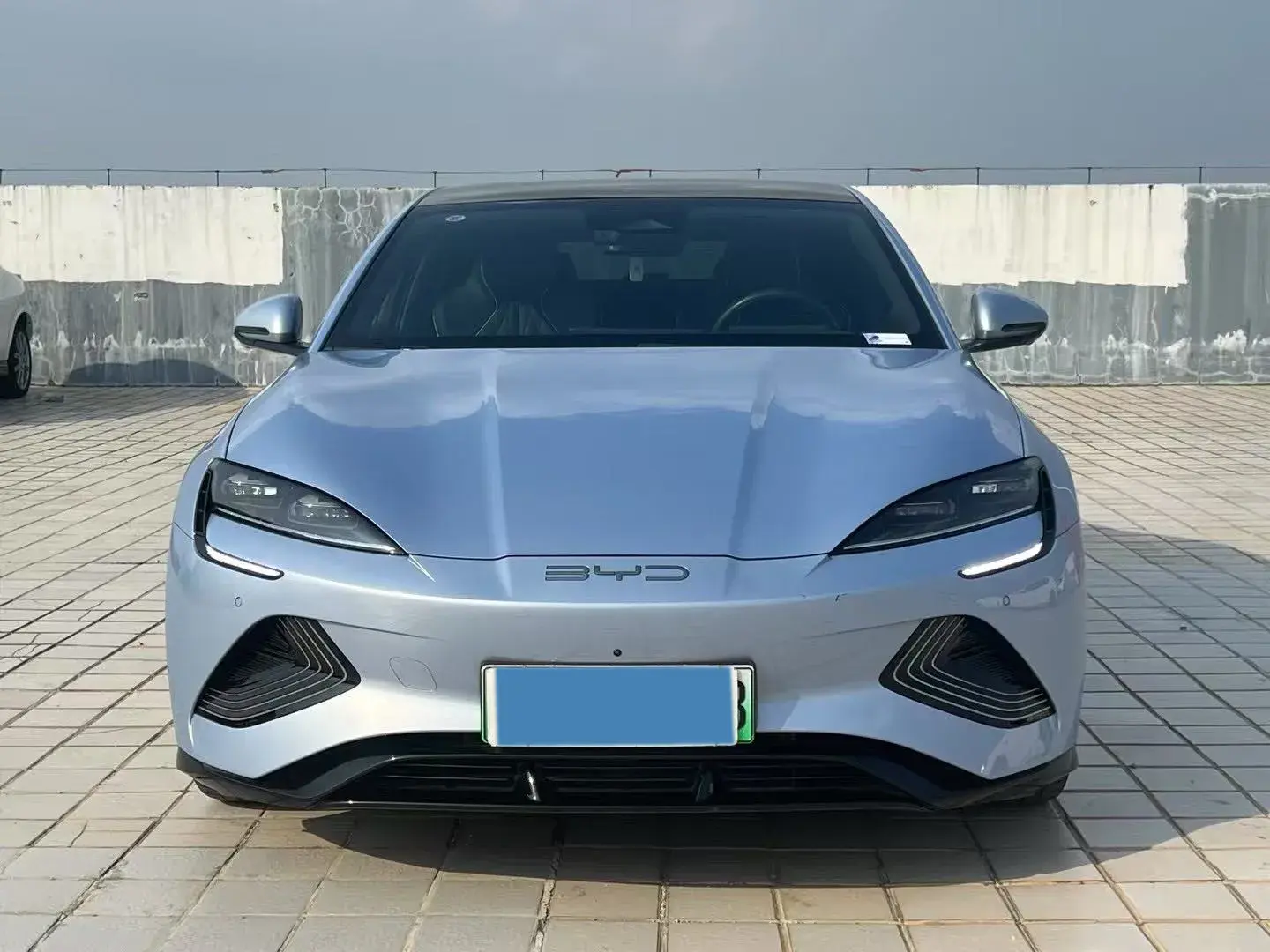 2023 BYD SEAL thumbnail 2