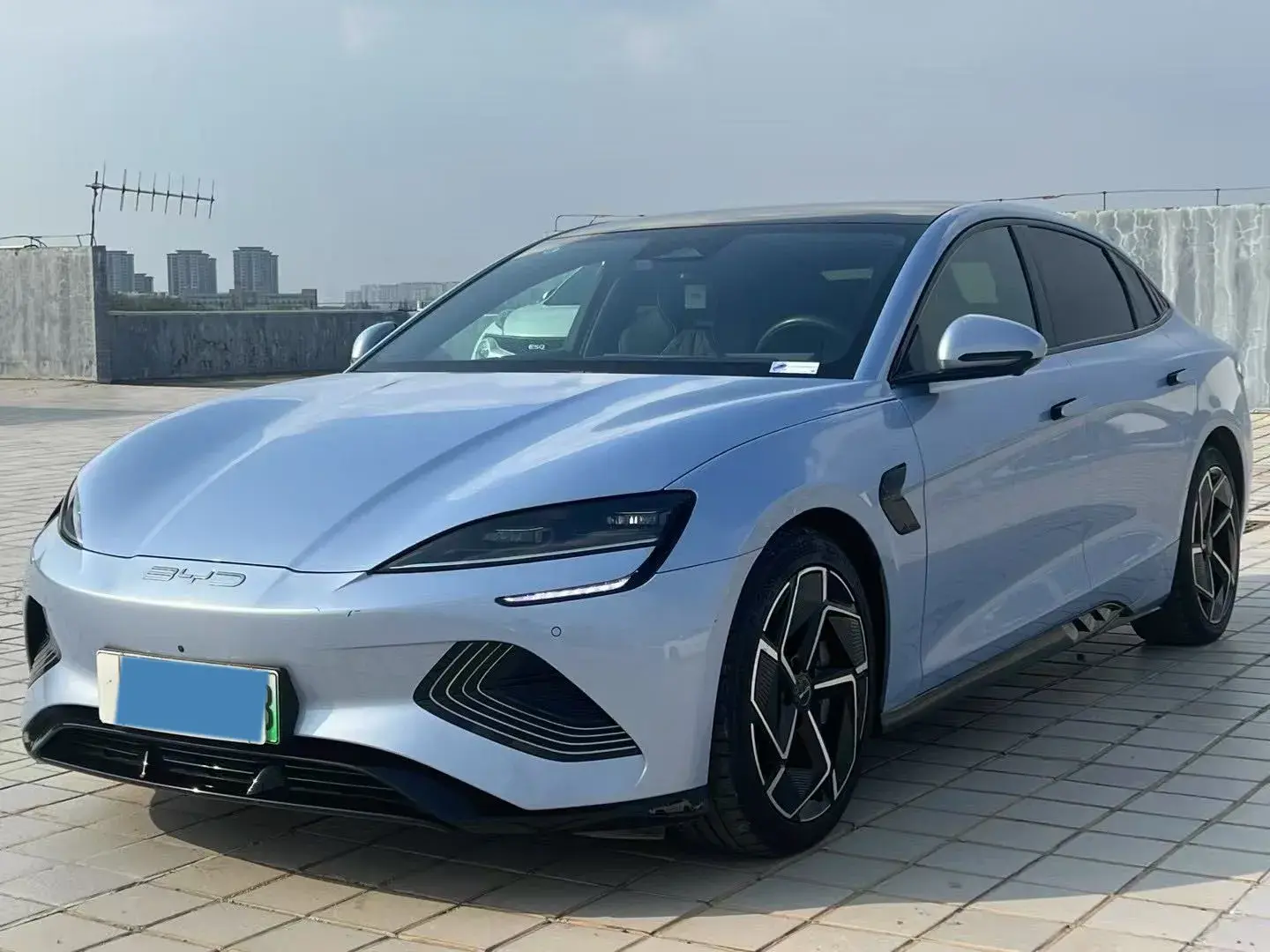 2023 BYD SEAL view 1