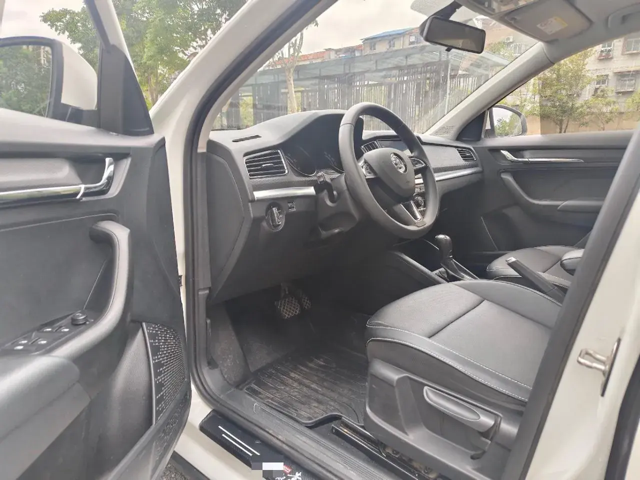 2021 SKODA KAMIQ thumbnail 4