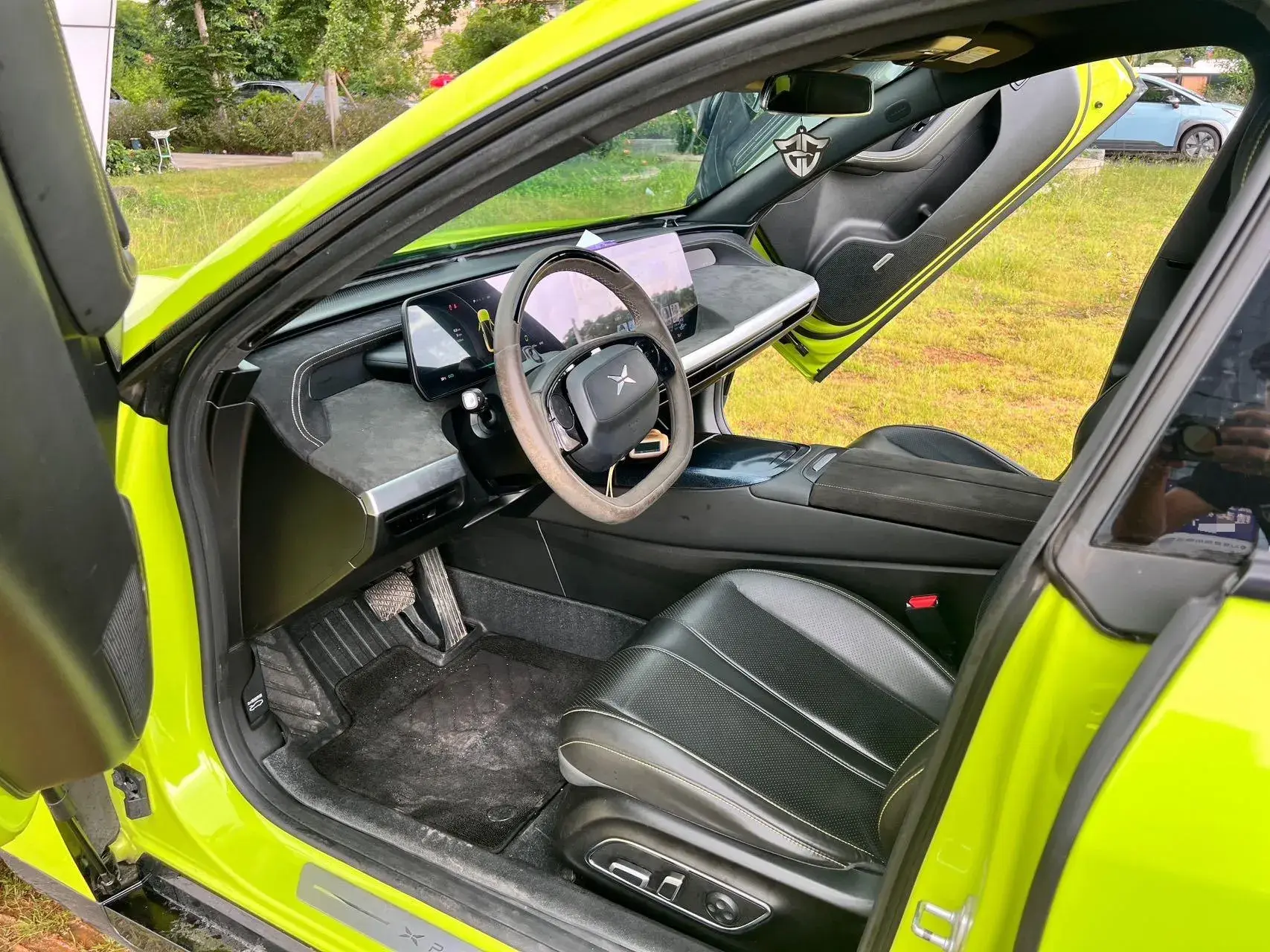 2021 XPENG P7 thumbnail 2