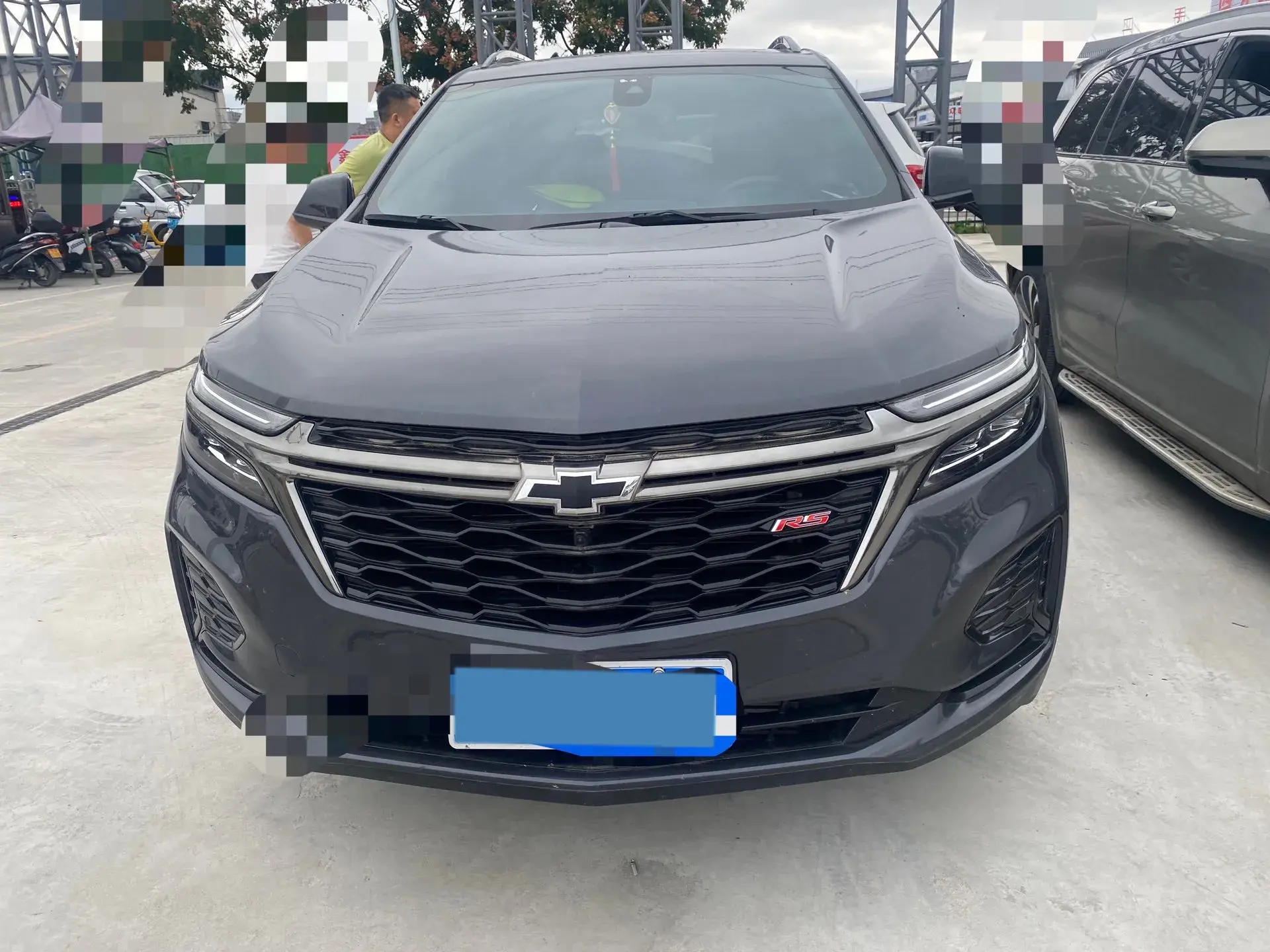 2022 CHEVROLET EQUINOX thumbnail 4