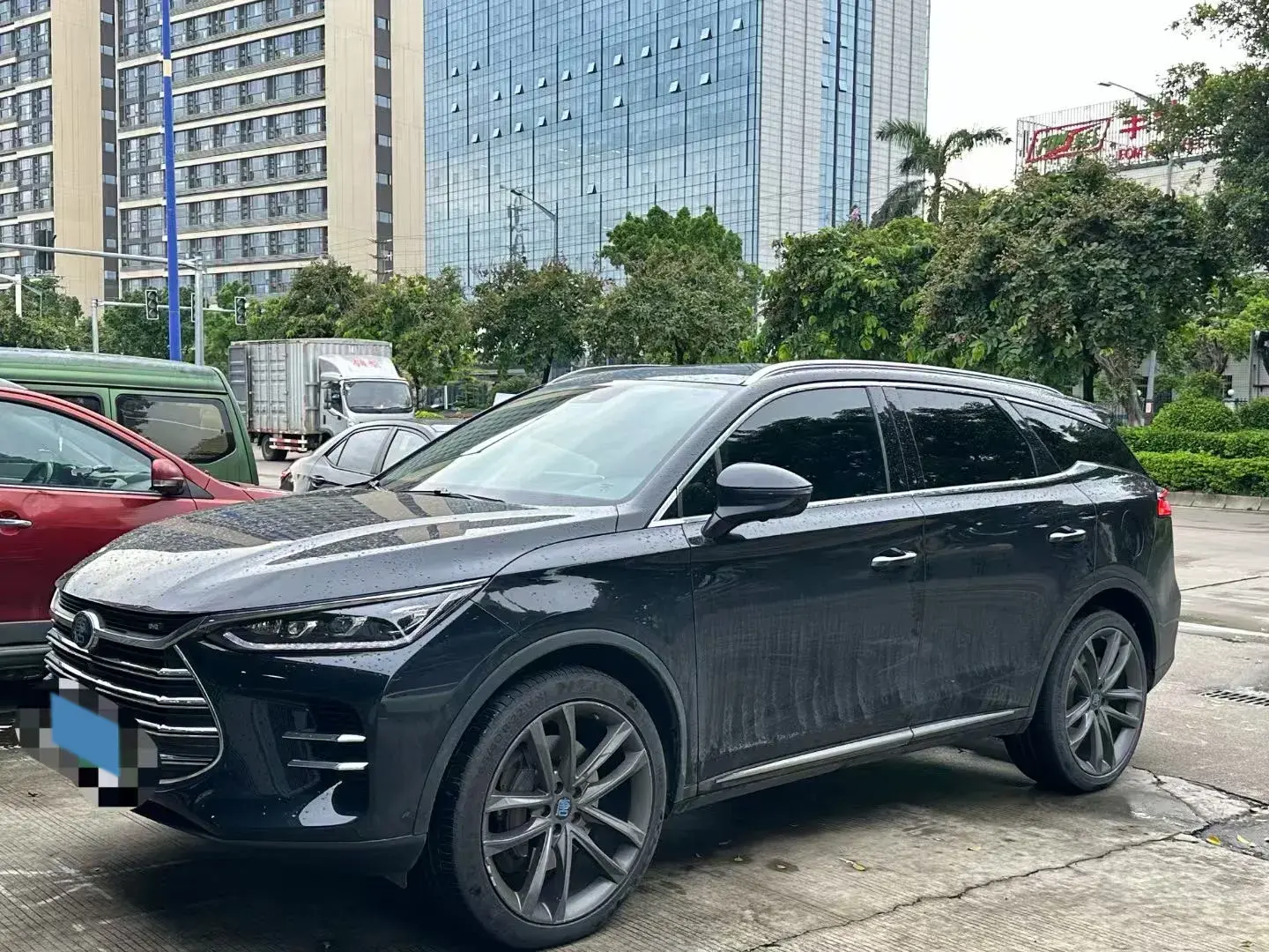 2018 BYD TANG view 1