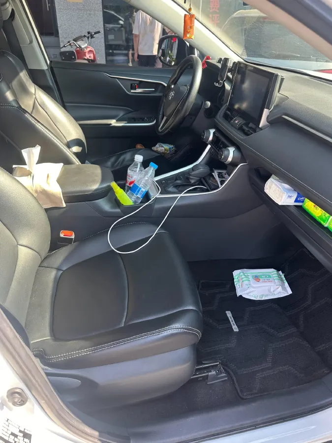 2022 Toyota RAV4 Hybird E+ 2.5L 180HP L4 E-CVT PHEV 15.984KWH,autocango,china used car exporter,china ev exporter,chinese used car exporter,chinese used ev exporter