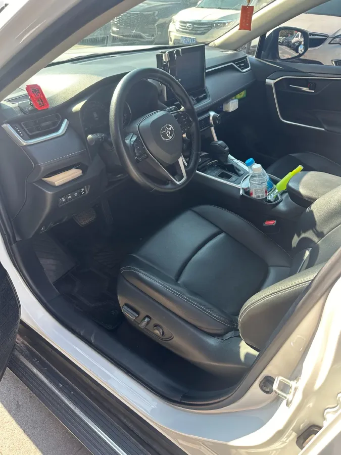 2022 Toyota RAV4 Hybird E+ 2.5L 180HP L4 E-CVT PHEV 15.984KWH,autocango,china used car exporter,china ev exporter,chinese used car exporter,chinese used ev exporter