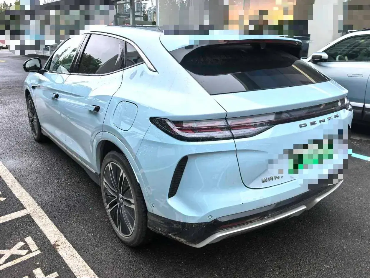 2024 DENZA N7 thumbnail 4