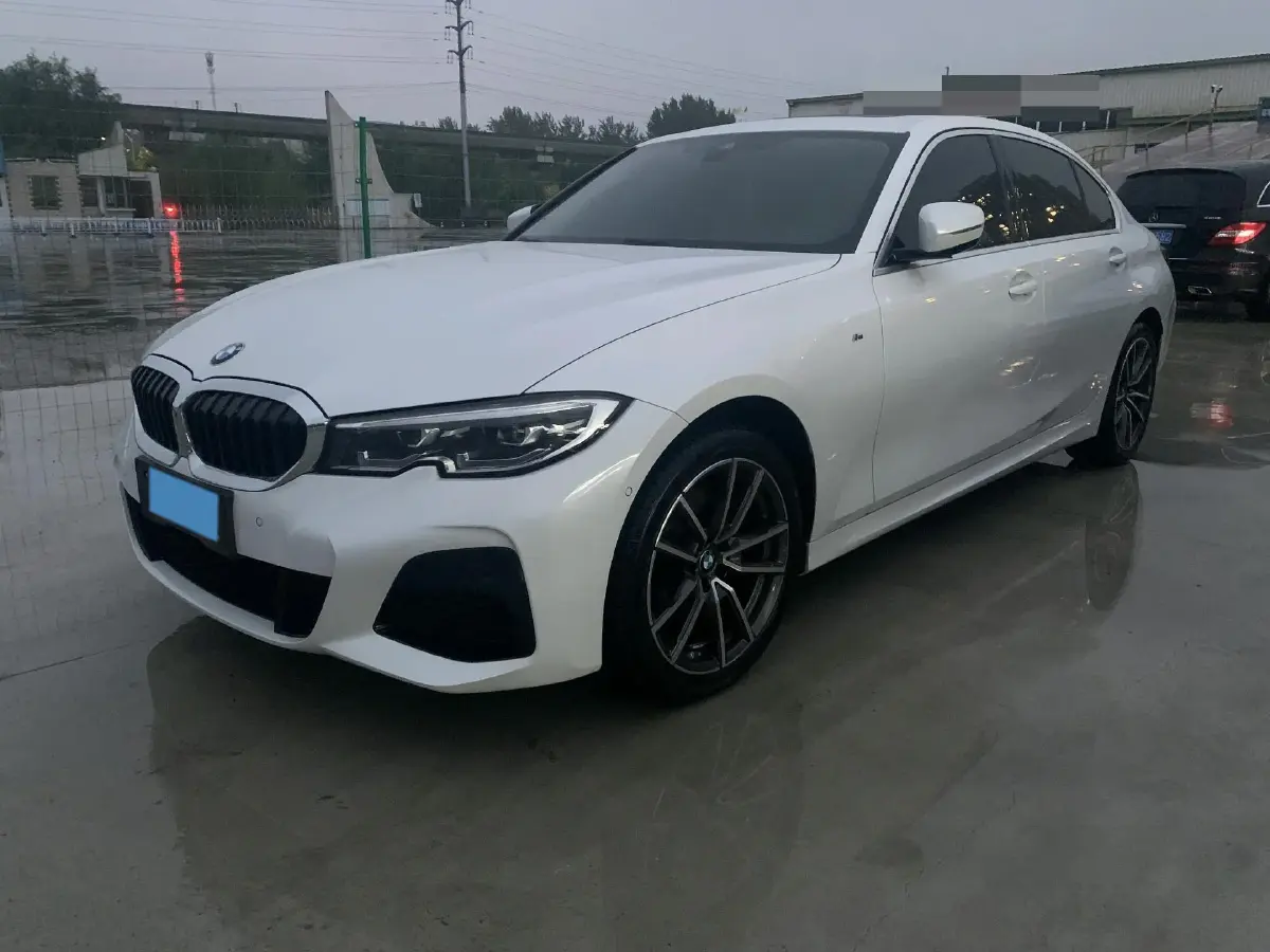 2022 BMW 3 Series 2.0T 184HP L4 8AT