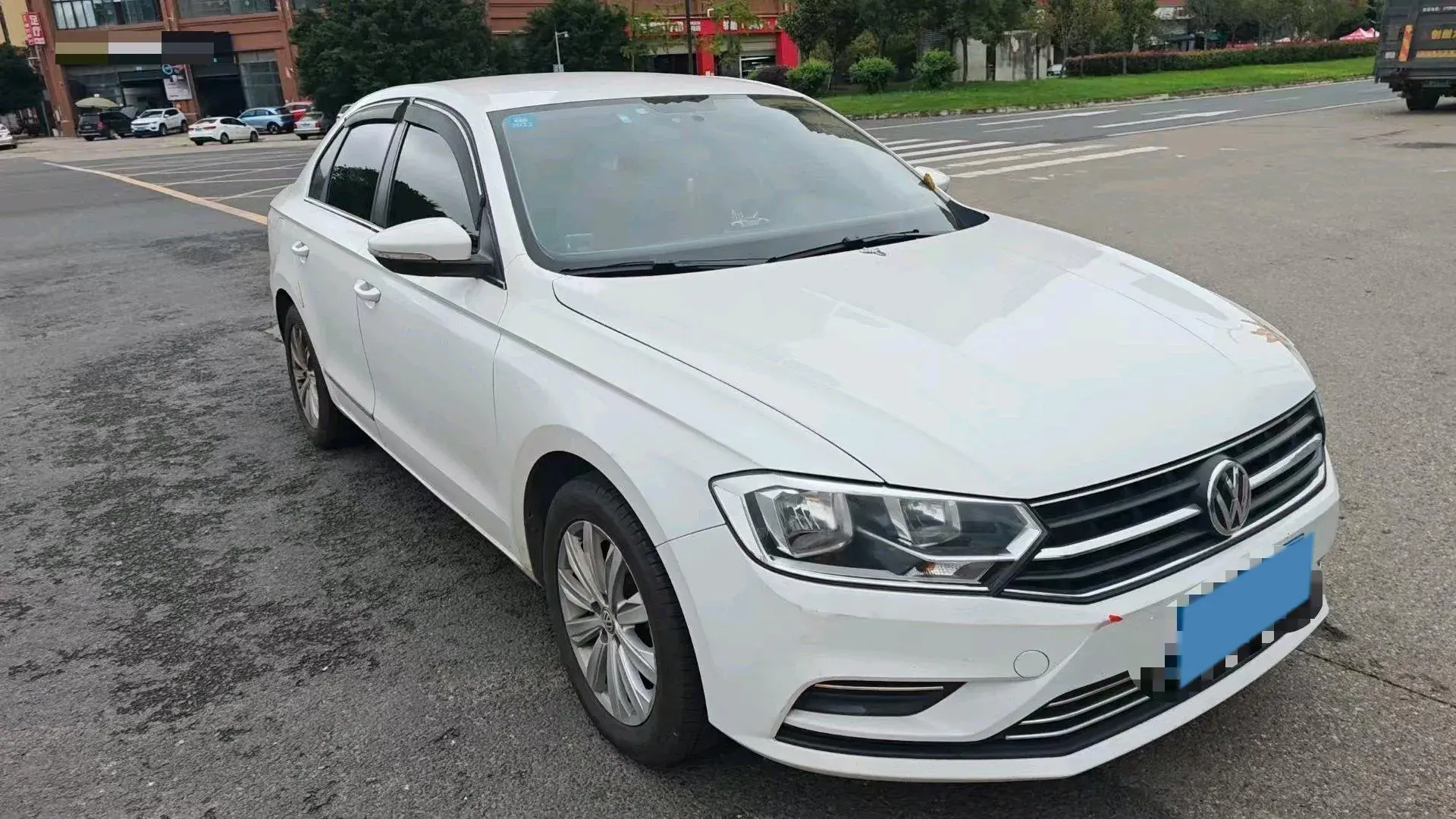 2019 VOLKSWAGEN BORA thumbnail 3