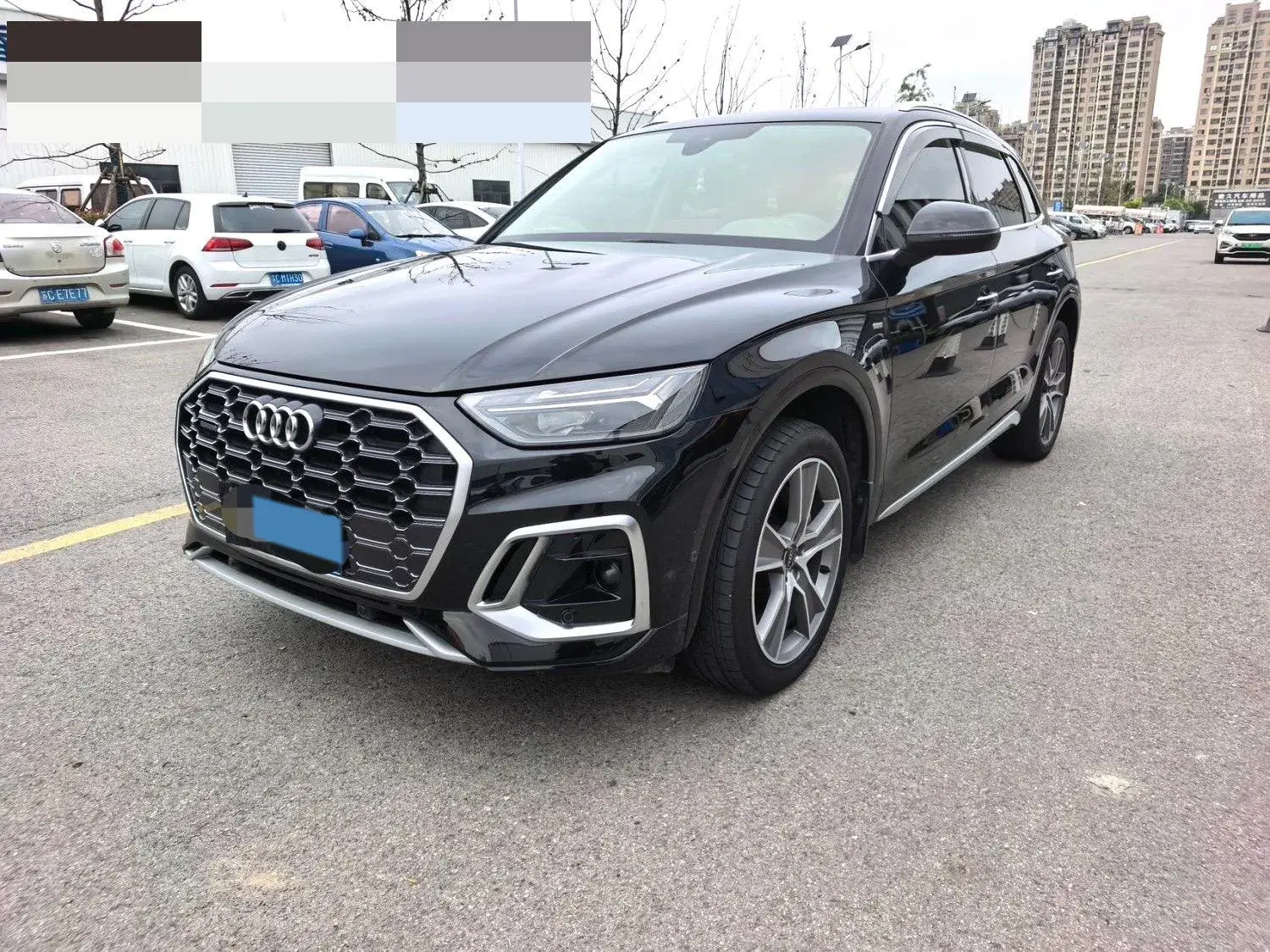 2022 AUDI Q5L view 1