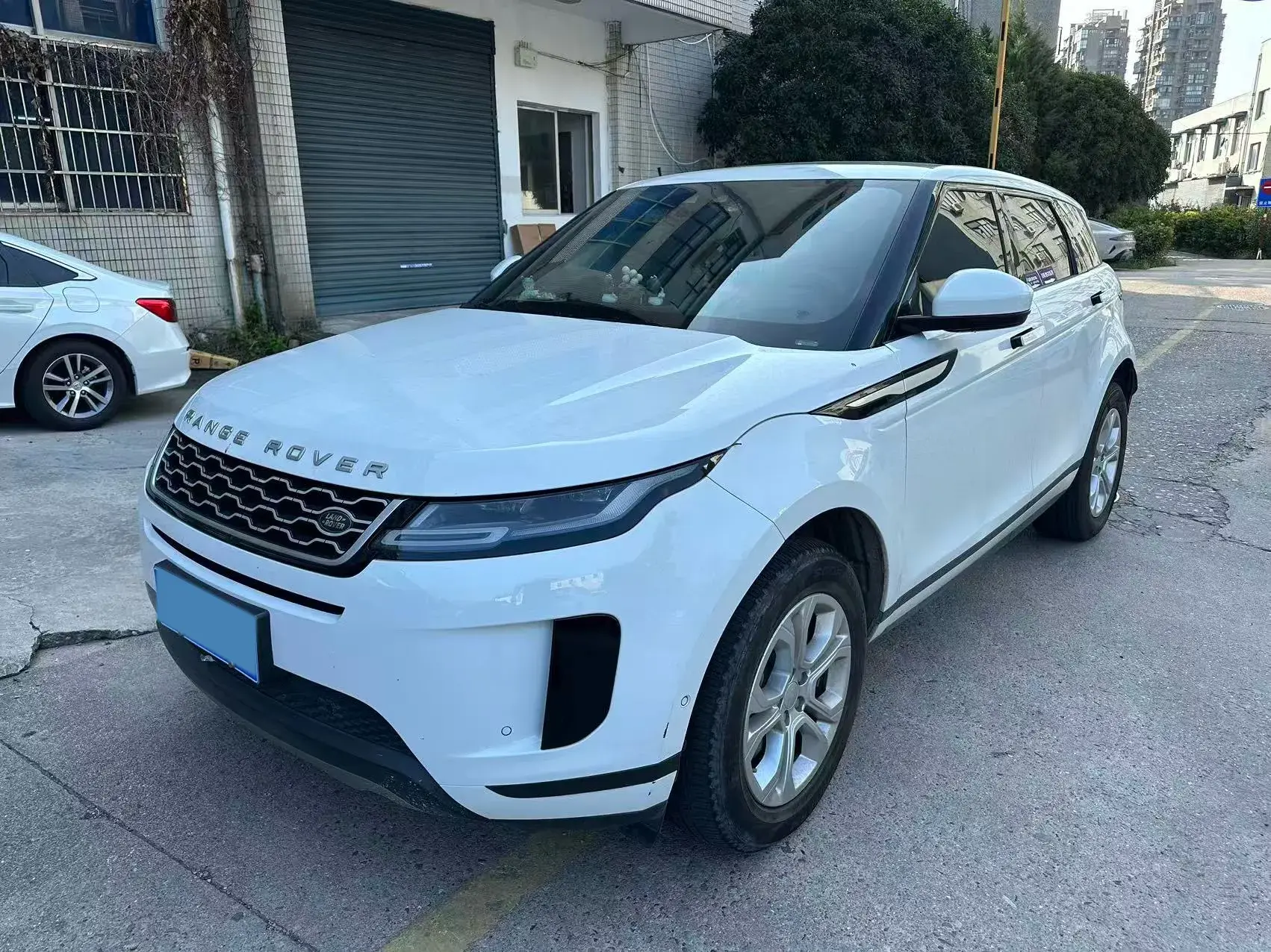 2020 LAND ROVER view 1