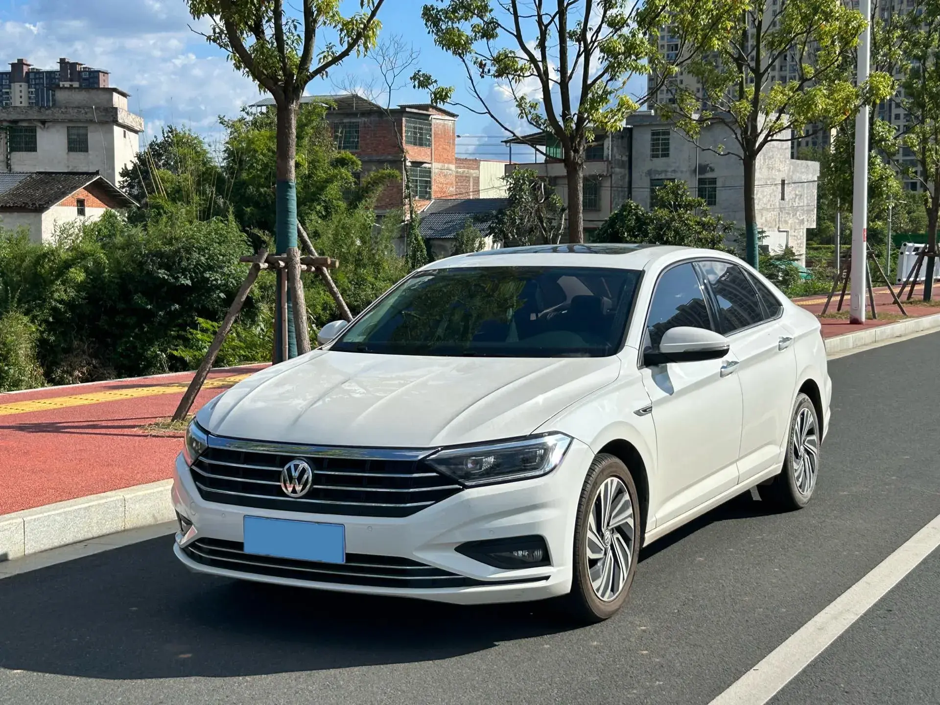 2020 VOLKSWAGEN SAGITAR view 1