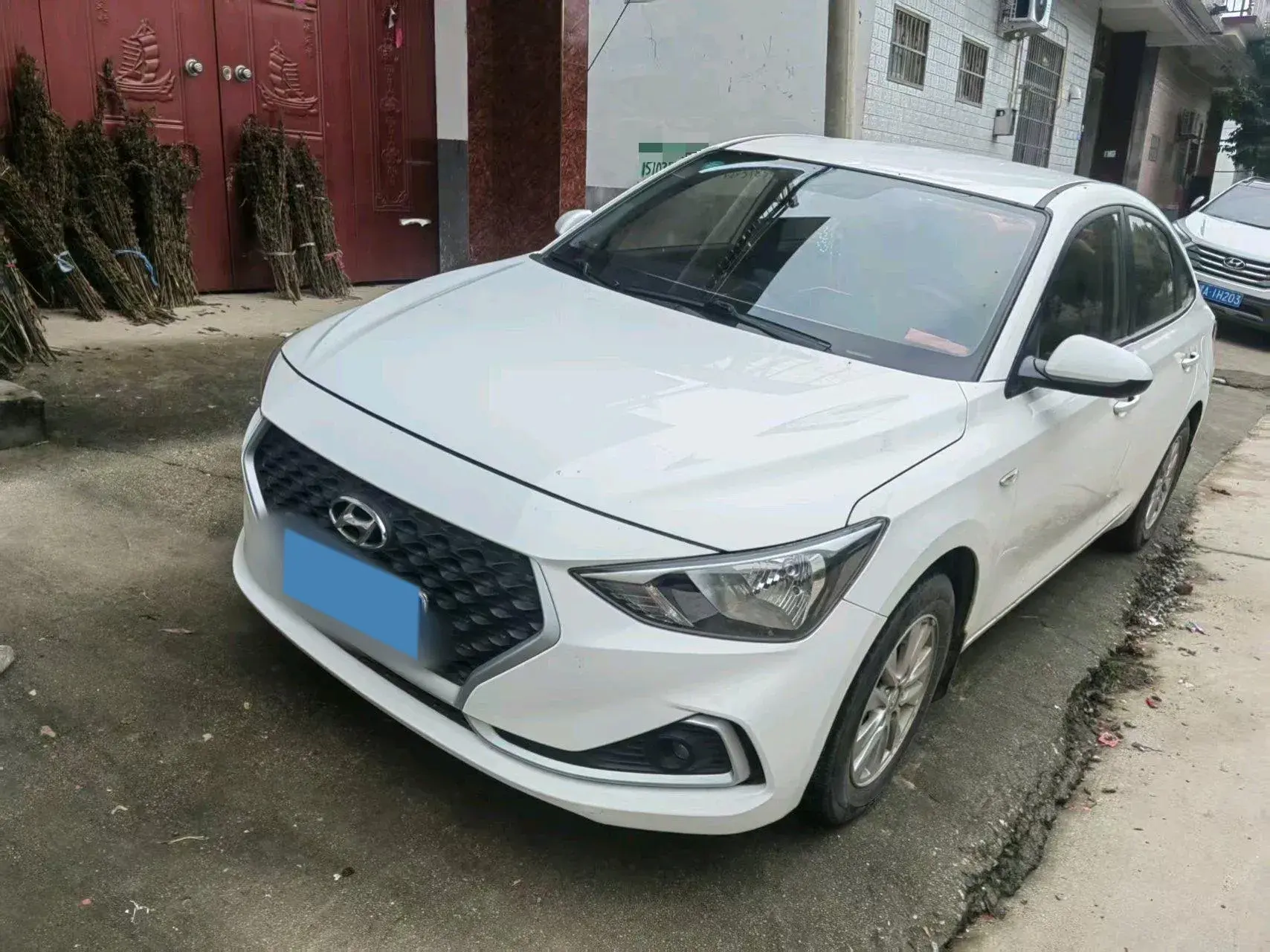 2018 HYUNDAI CELESTA view 1