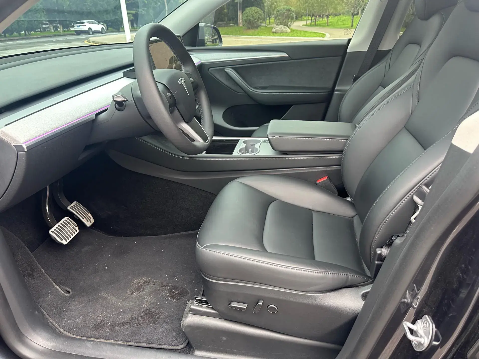 2024 TESLA MODEL thumbnail 4