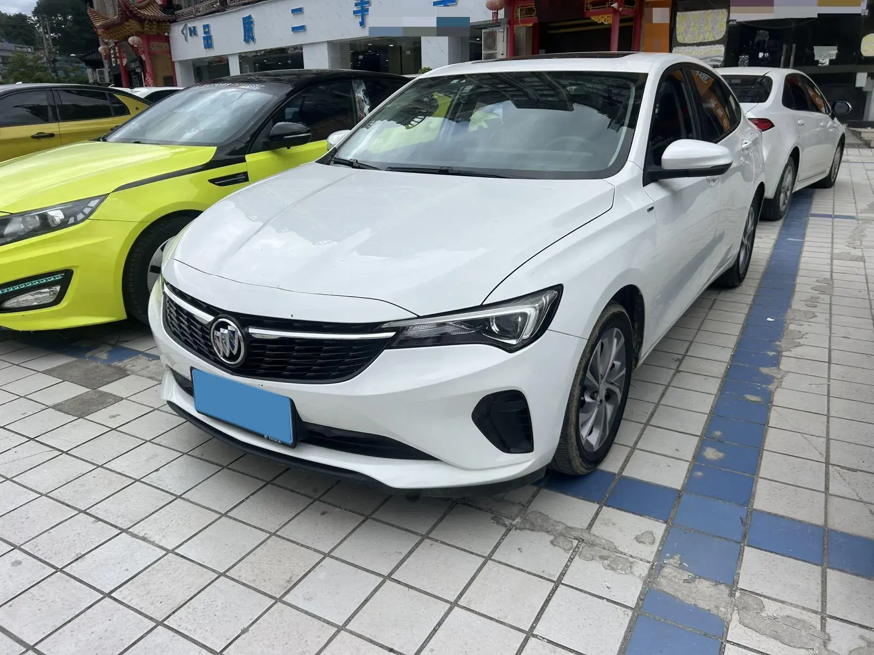 2022 BUICK VERANO view 1