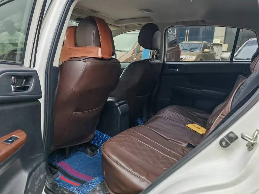 2017 SUBARU XV thumbnail 3