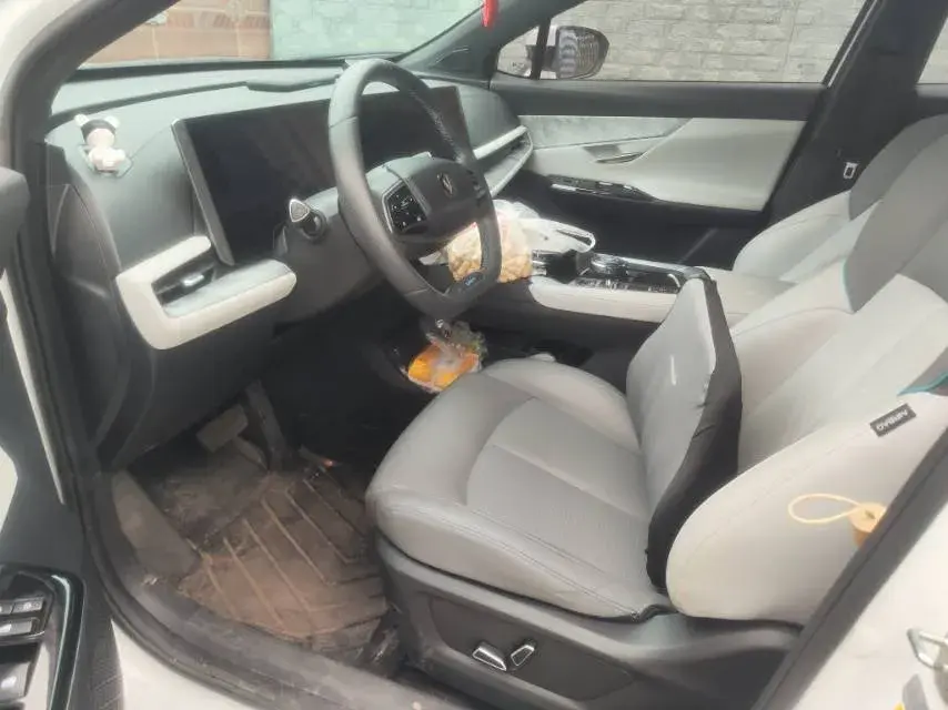 2023 CHANGAN UNI-T thumbnail 3