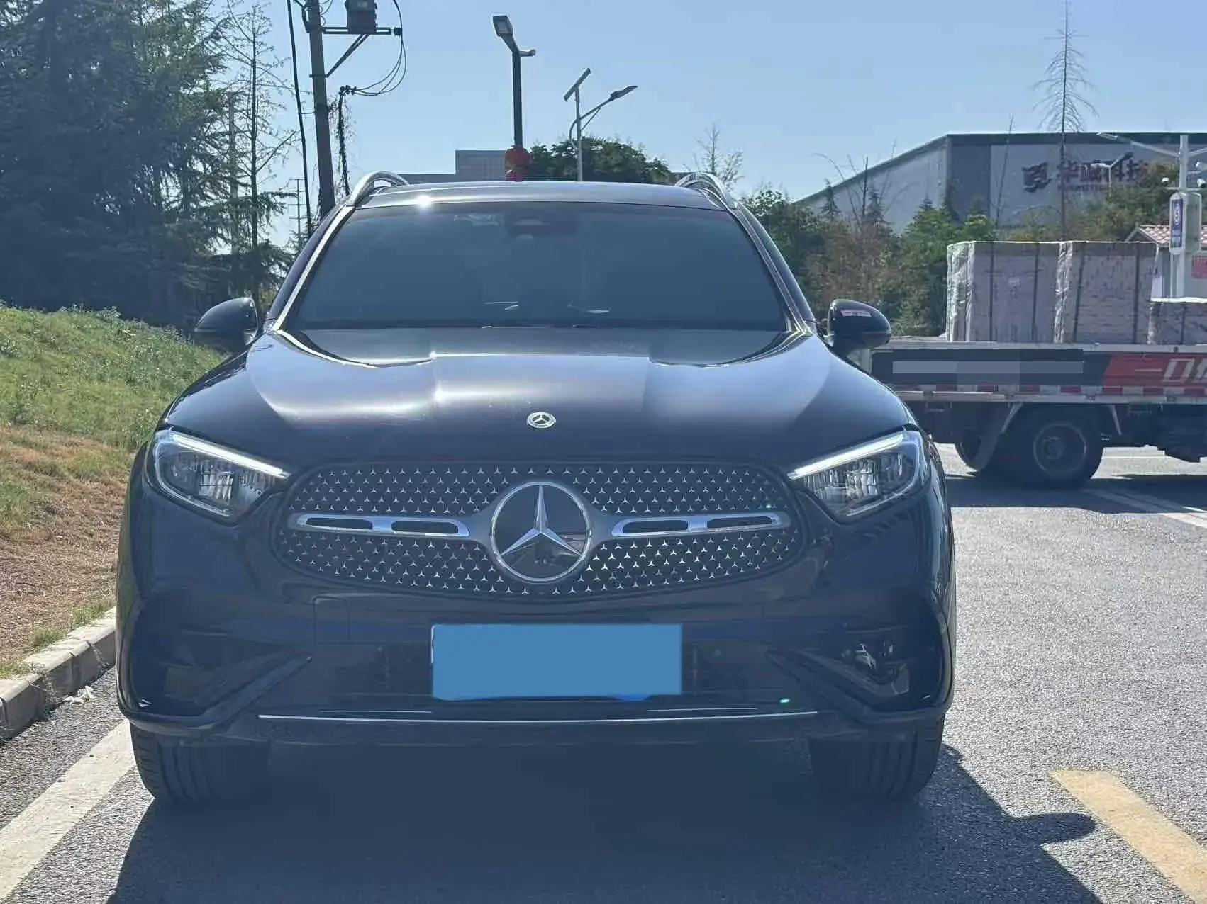 2023 MERCEDES-BENZ GLC thumbnail 2