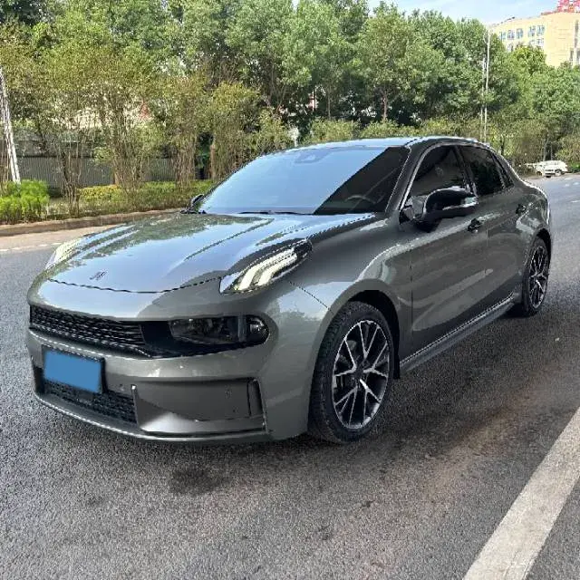 2021 LYNK&CO 03 view 1