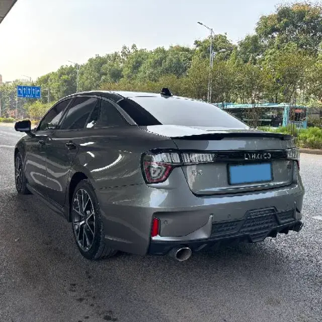 2021 LYNK&CO 03 thumbnail 4