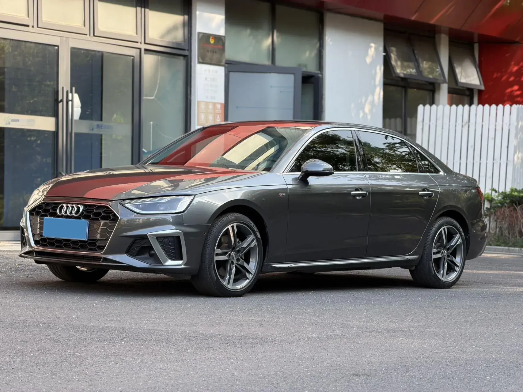 2020 AUDI A4L view 1