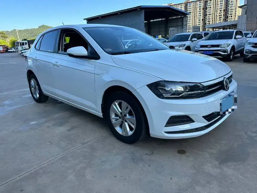 2023 VOLKSWAGEN POLO thumbnail 2
