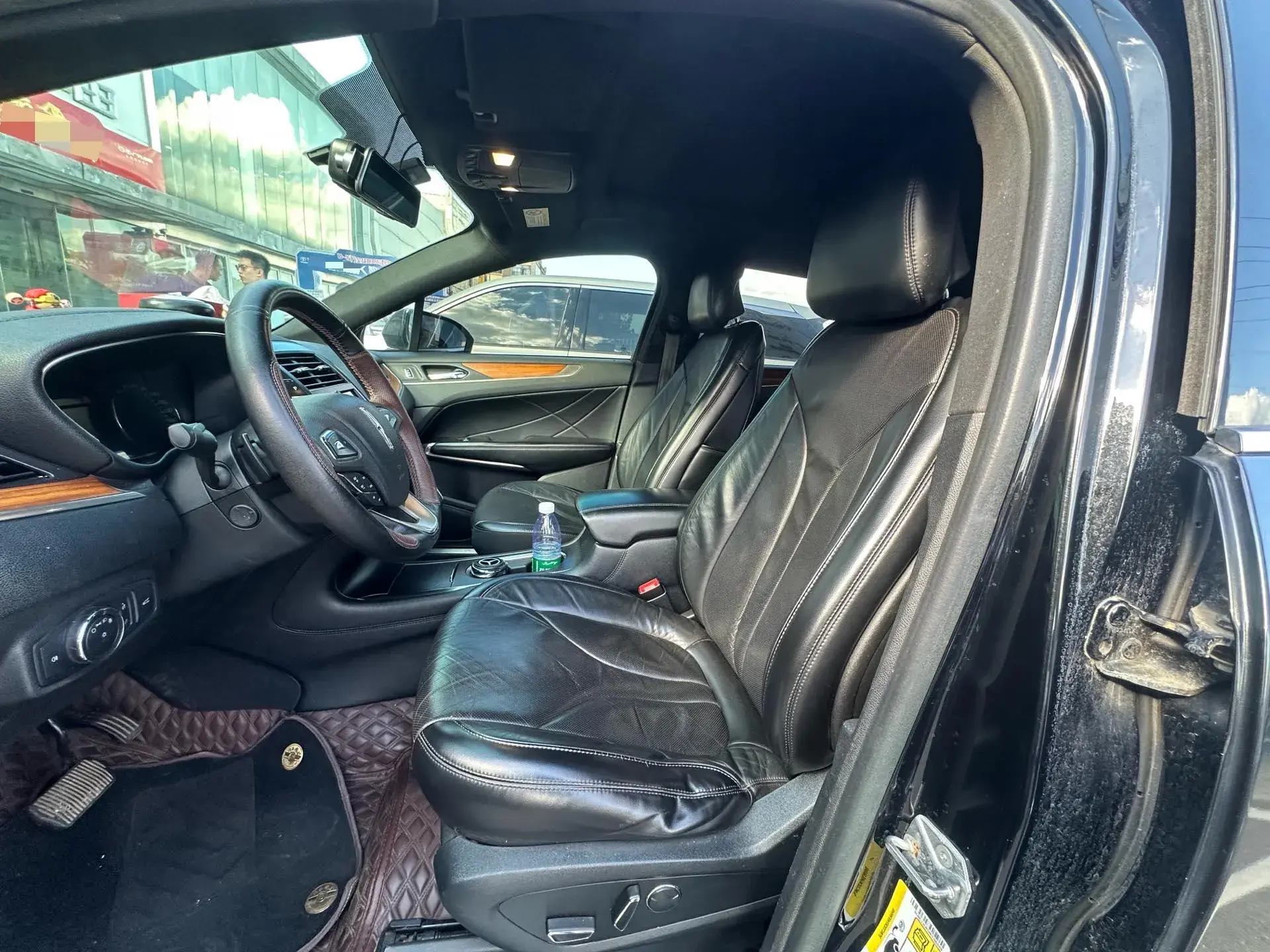 2017 LINCOLN MKC thumbnail 3