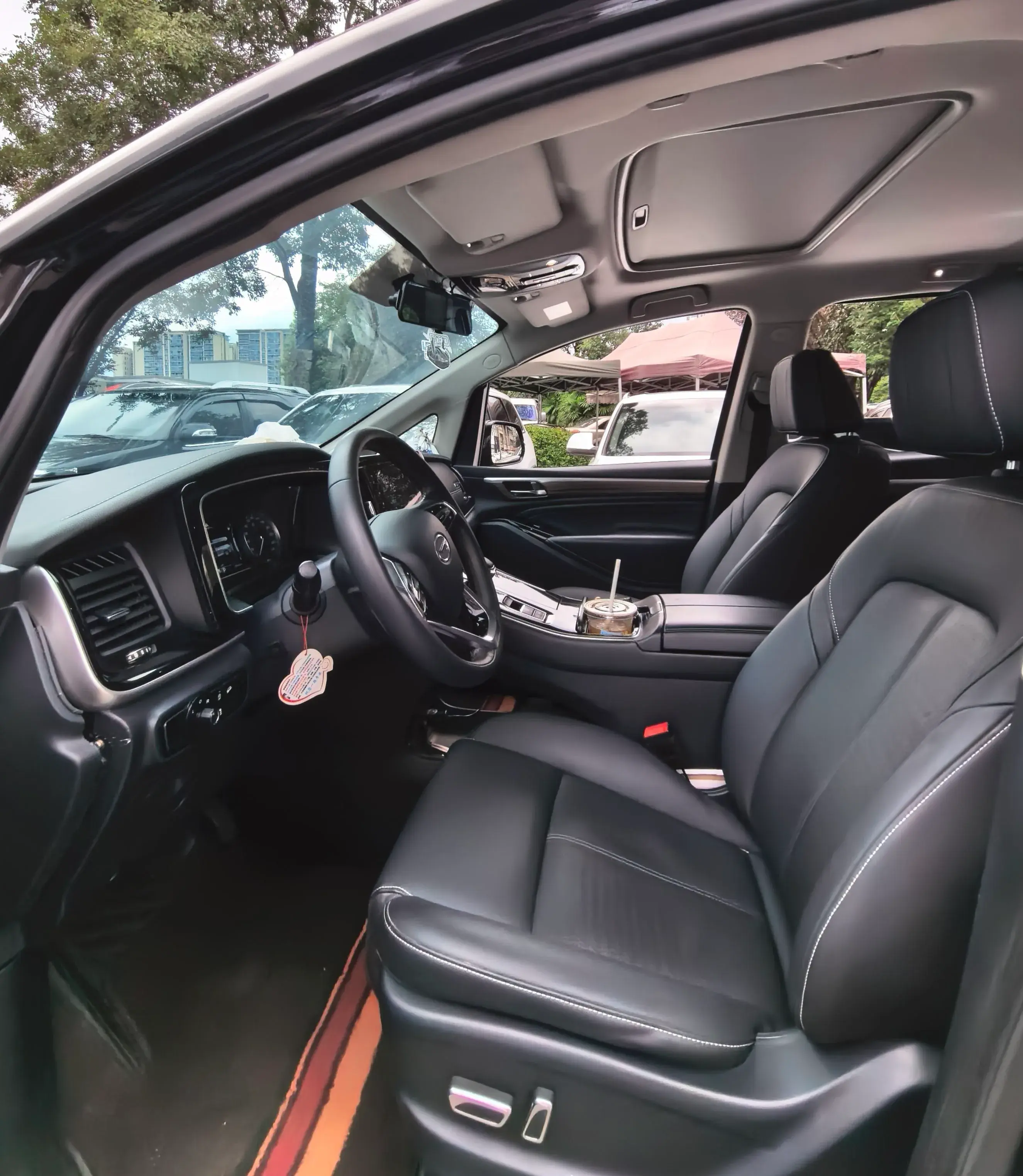 2021 GAC TRUMPCHI thumbnail 3