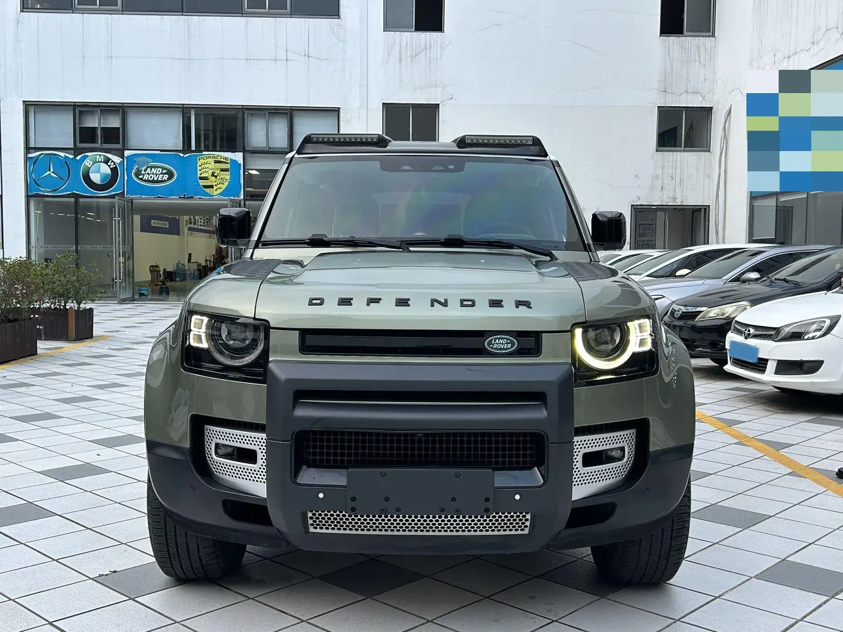 2020 LAND ROVER thumbnail 2