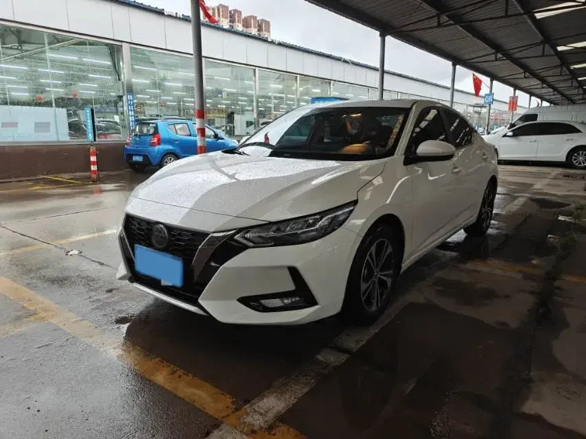 2022 NISSAN SYLPHY view 1