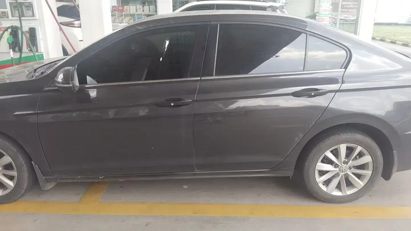 2019 VOLKSWAGEN BORA thumbnail 2