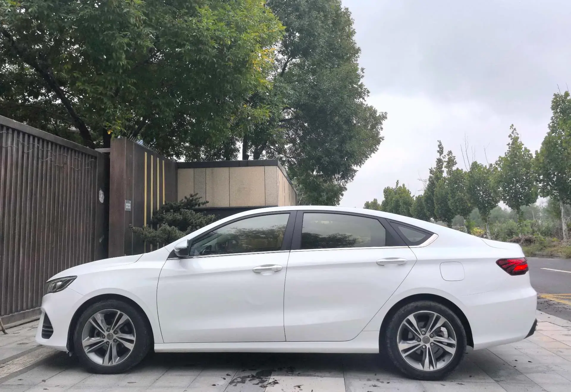 2018 GEELY BINRAY thumbnail 4